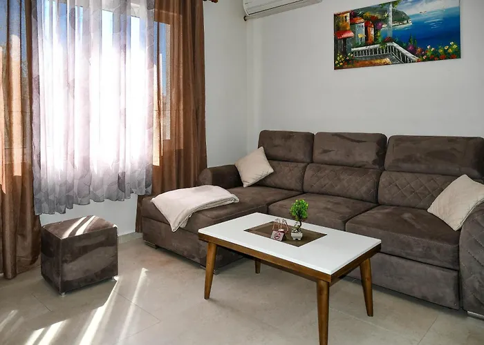 בית נופש Horizont City-center שקודר